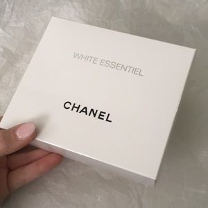 Chanel box